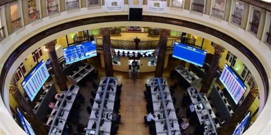 5 أسهم تتصدر ارتفاعات البورصة المصرية بجلسة منتصف الأسبوع