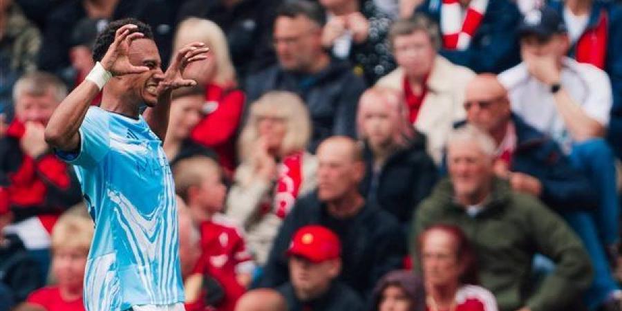 ليفربول يواصل السقوط في الدوري الإنجليزي ويتعادل 2-2 مع نوتنجهام فورست