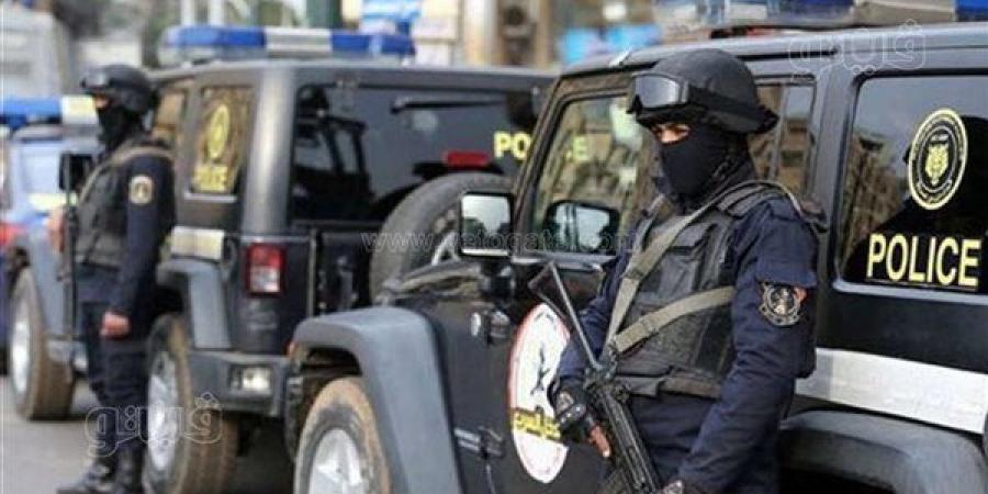 أخبار الحوادث اليوم: سقوط أمين شرطة مزيف بتهمة النصب على أهالي نزلاء مراكز الإصلاح.. ضبط نصف طن مخدرات و139 قطة سلاح.. ونهاية "مستريح" المراهنات والعملات المشفرة في قبضة الأمن