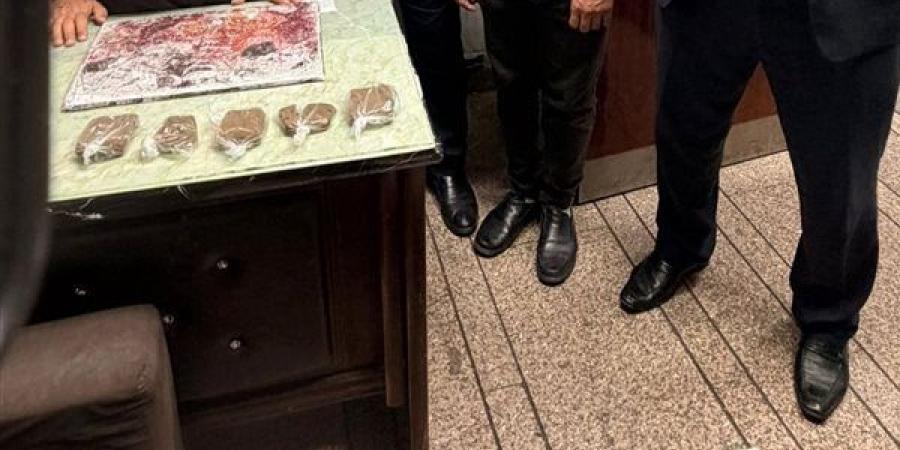 جمارك مطار الاقصر الدولي تحبط محاولة تهريب كمية من المواد المخدرة