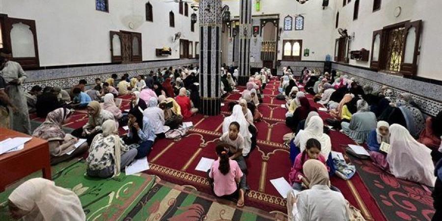 ختم القرآن الكريم خلال جلسة واحدة، طلاب الأزهر يتألقون في يوم السرد القرآني (فيديو وصور)
