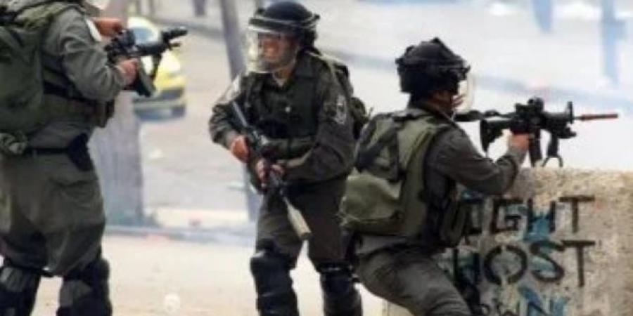 مداهمات وتفتيش للمنازل.. قوات الاحتلال تعتقل 6 مواطنين من محافظة نابلس