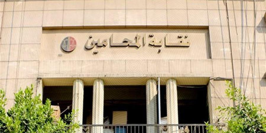 بحضور عبد الحليم علام، نقابة محامي حلوان تكرم أبناء المحامين المتفوقين، الثلاثاء