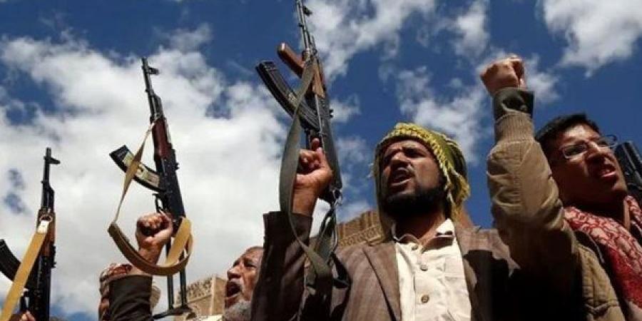 القوات المسلحة اليمنية: اشتباكات عنيفة مع ميليشيا الحوثي في جبهة الكدحة غربي تعز