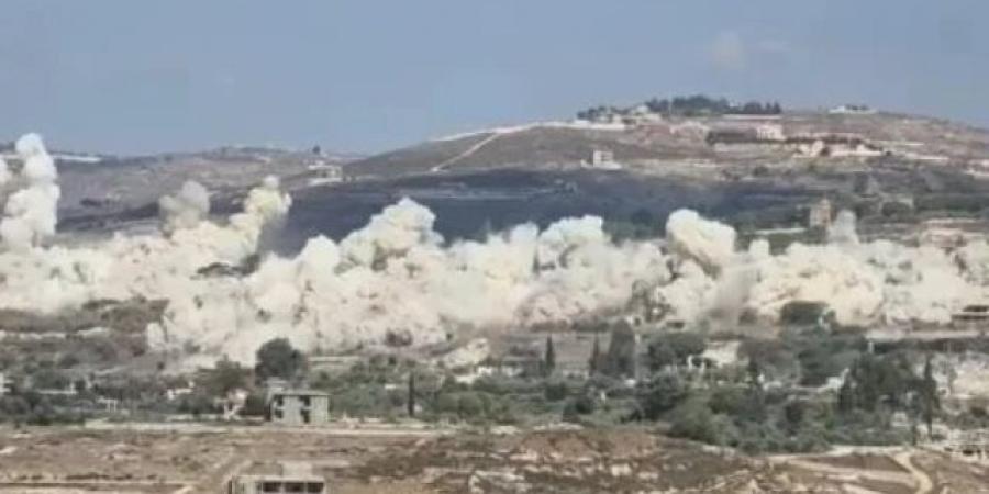 لبنان: تفجيرات إسرائيلية ضخمة في المنصوري وبني حيان وتحليق مسيّر فوق بيروت والضاحية