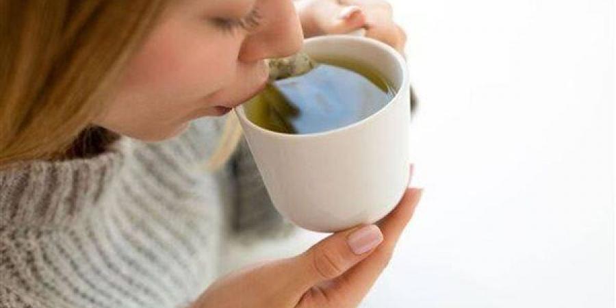 مشروبات طبيعية مفيدة للمرأة في مرحلة انقطاع الطمث