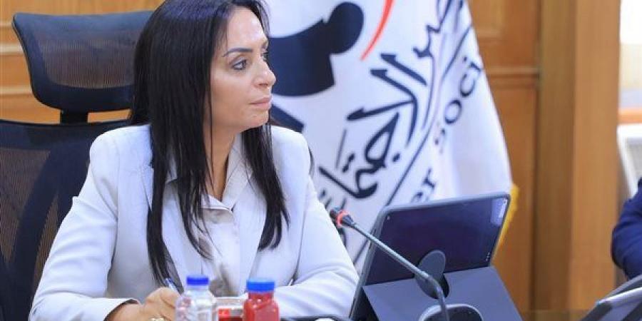 وزيرة التضامن تترأس اجتماع بنك ناصر وتوجه بتطوير الخدمات المصرفية وتعزيز الأداء