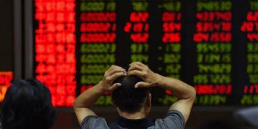 الأسهم الآسيوية تتراجع مع بقاء خام برنت فوق 100 دولار